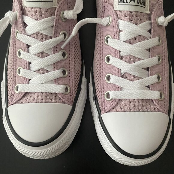 New In Box Converse Chuck Taylor Knit Sneakers - Picture 3 of 8